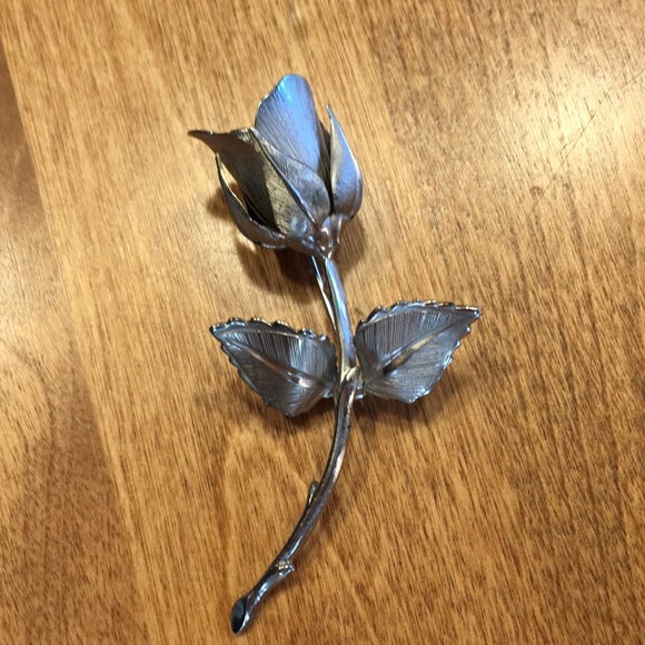 Jewelry - Vintage Rose Brooch